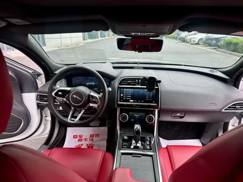 Jaguar XEL