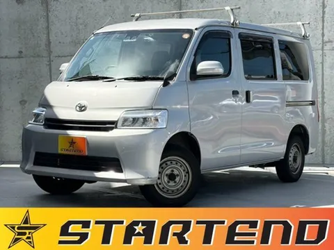 Toyota TownAce Van
