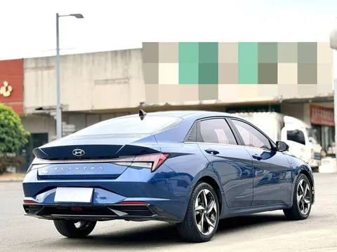 Hyundai Elantra (Avante)