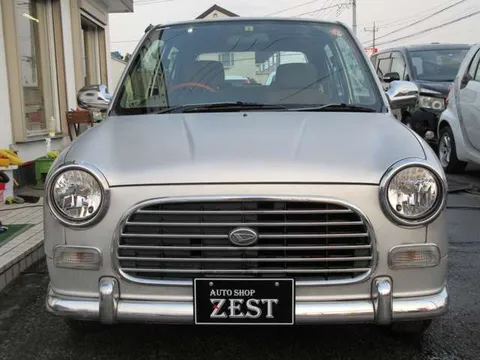 Daihatsu Mira Gino