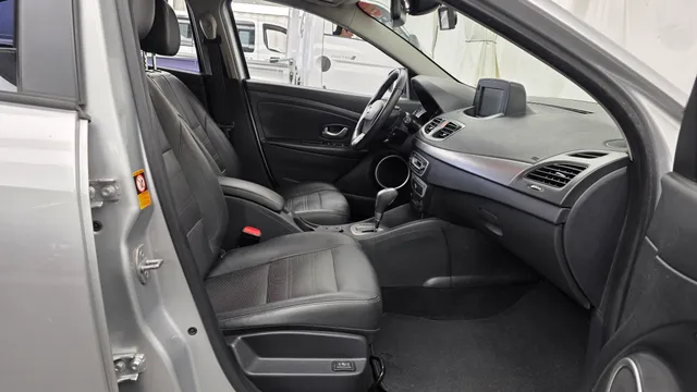 Renault SM3