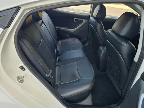 Hyundai Elantra (Avante)