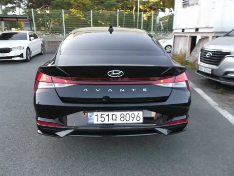 Hyundai Elantra (Avante)