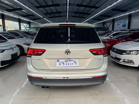 Volkswagen Tiguan L