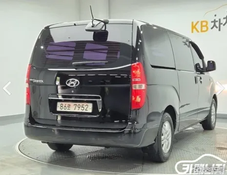 Hyundai Grand Starex