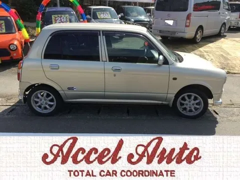 Daihatsu Mira Gino