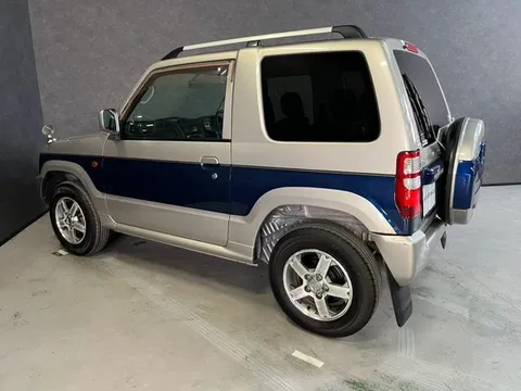 Mitsubishi Pajero Mini