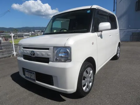 Toyota Pixis Space