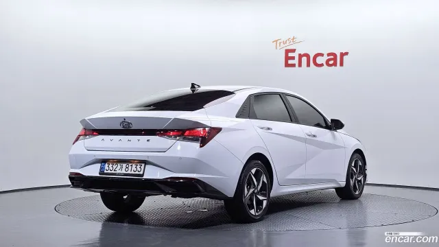 Hyundai Elantra (Avante)