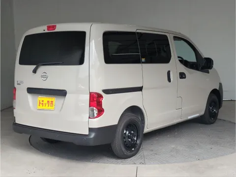 Nissan Vanette