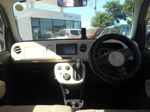 Daihatsu Mira Cocoa