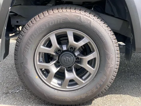 Suzuki Jimny Sierra