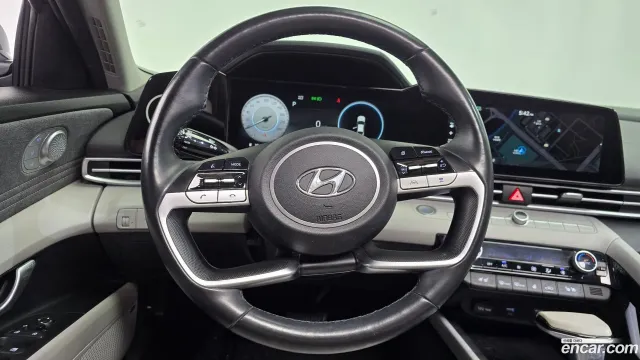 Hyundai Elantra (Avante)