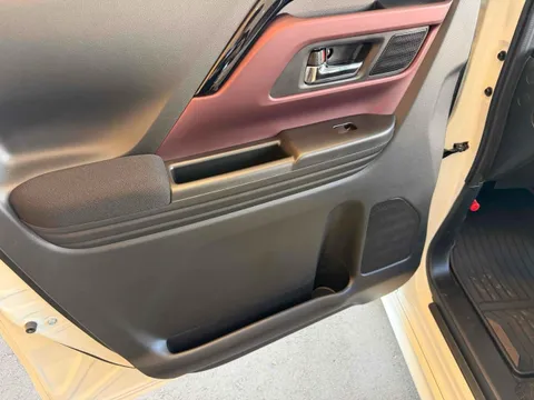 Suzuki Spacia Custom