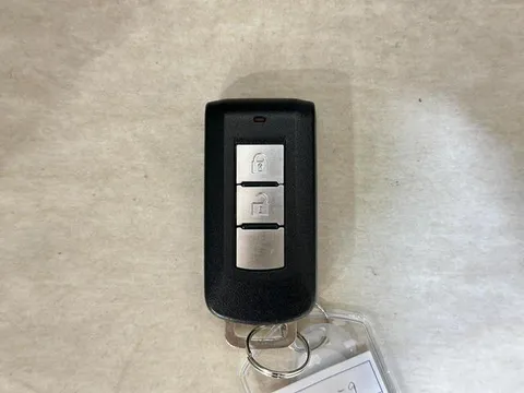 Mitsubishi I
