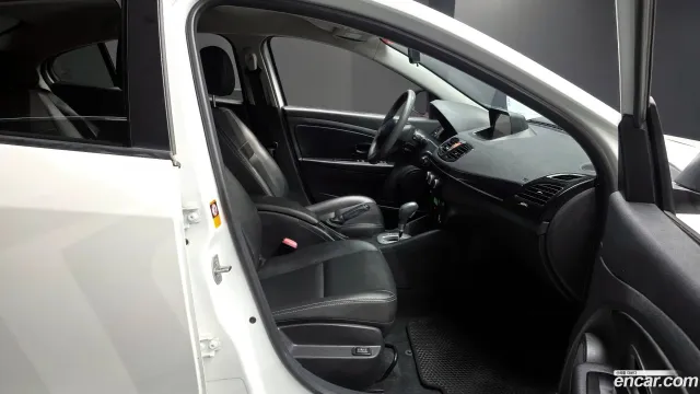 Renault SM3