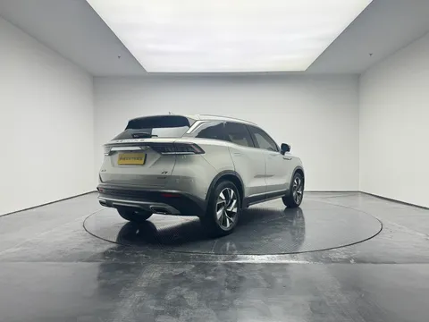 BAIC X7
