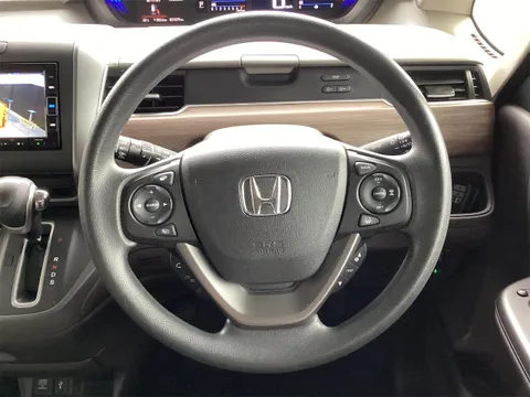 Honda Freed Plus