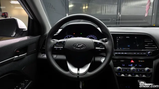 Hyundai Elantra (Avante)