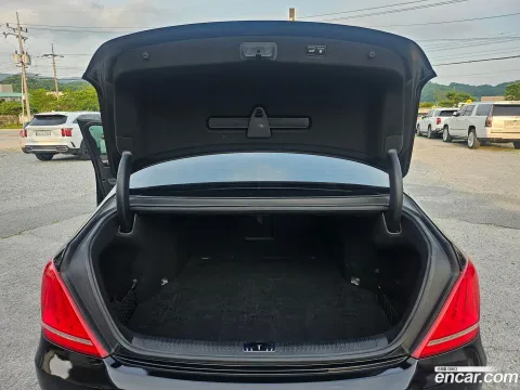 Genesis G90 (EQ900)