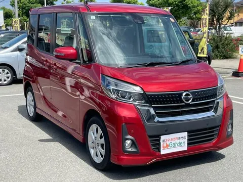Nissan Dayz Roox