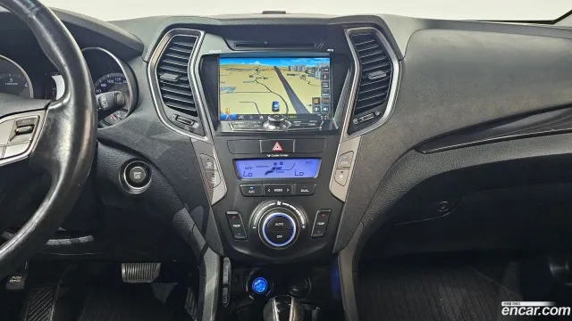Hyundai Grand Santa Fe (Maxcruz)