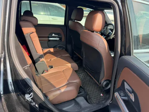 Mercedes-Benz Mercedes-Benz GLB
