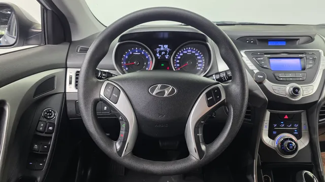 Hyundai Elantra (Avante)
