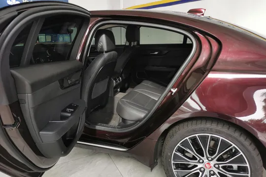 Jaguar XEL