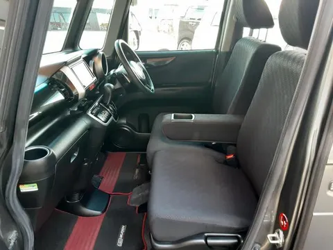 Honda N-BOX Plus Custom