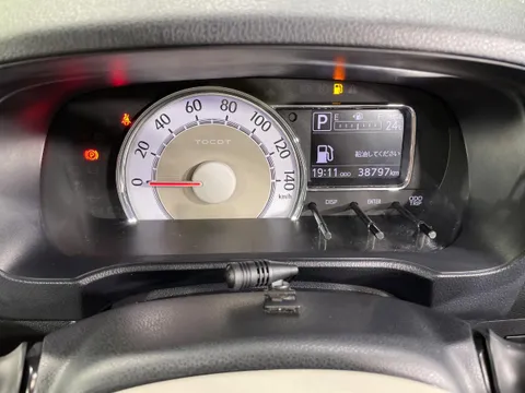 Daihatsu Mira Tocot