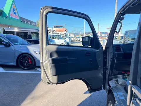 Nissan Clipper Truck