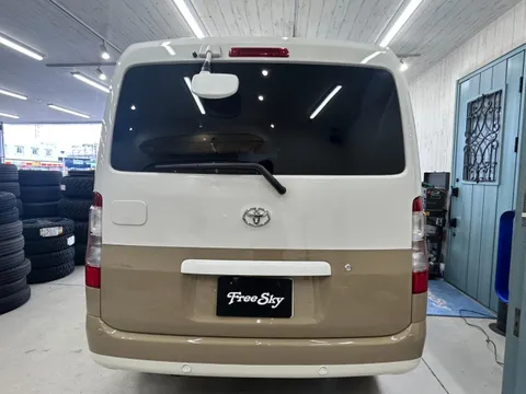 Toyota TownAce Van
