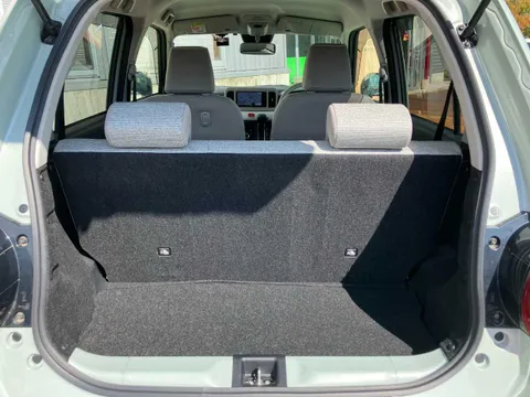 Daihatsu Mira Tocot