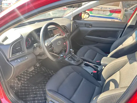 Hyundai Elantra (Avante)