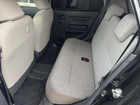 Daihatsu Mira Tocot