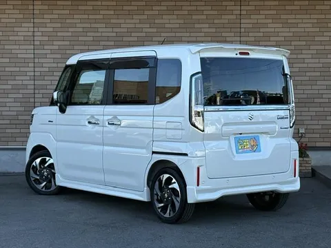 Suzuki Spacia Custom