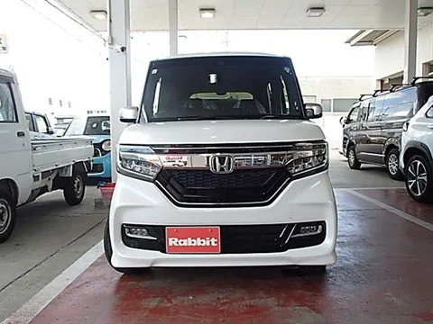 Honda N-BOX Custom