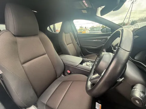 Mazda MAZDA3 Fastback