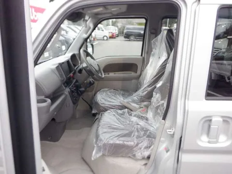 Nissan Clipper