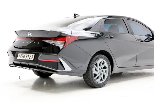 Hyundai Elantra (Avante)