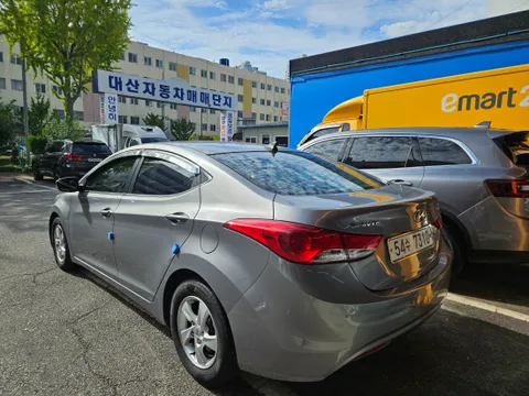 Hyundai Elantra (Avante)