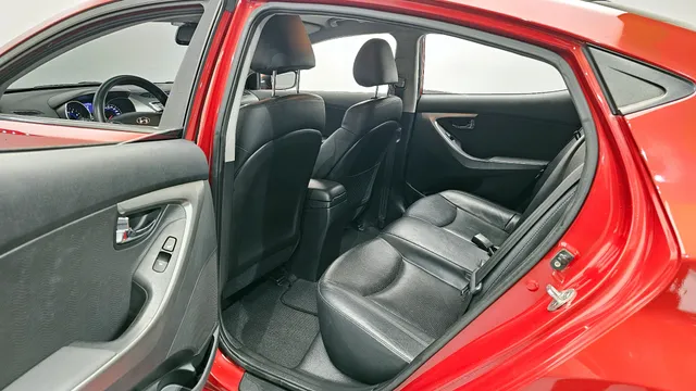 Hyundai Elantra (Avante)