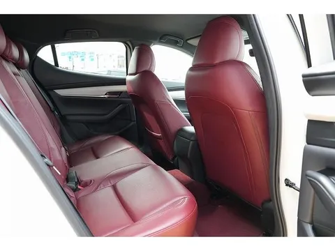 Mazda MAZDA3 Fastback