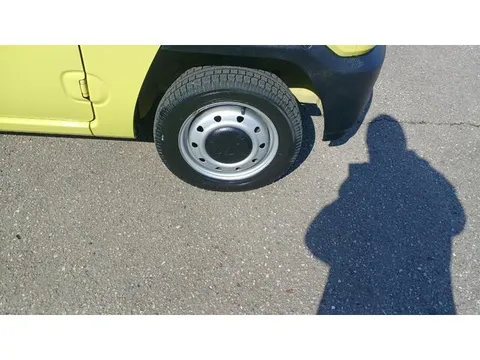 Daihatsu Naked