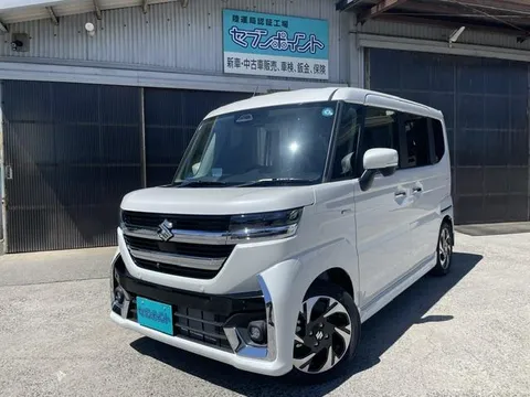 Suzuki Spacia Custom