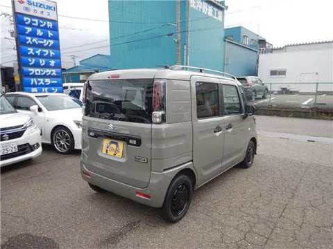 Suzuki Spacia Base