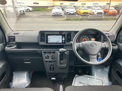Toyota Pixis Van