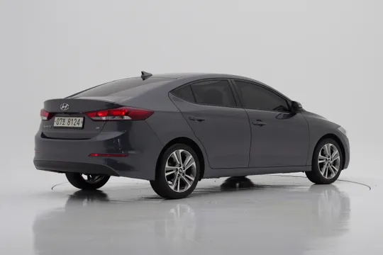 Hyundai Elantra (Avante)
