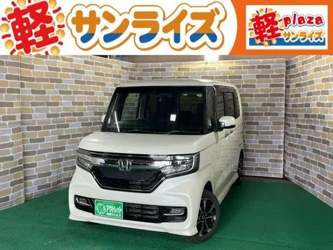 Honda N-BOX Custom